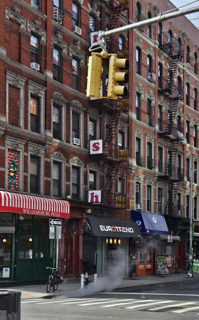 Listing photo 1 of 5