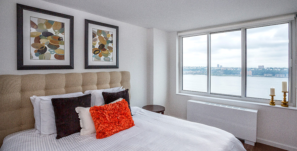 Listing photo 1 of 8