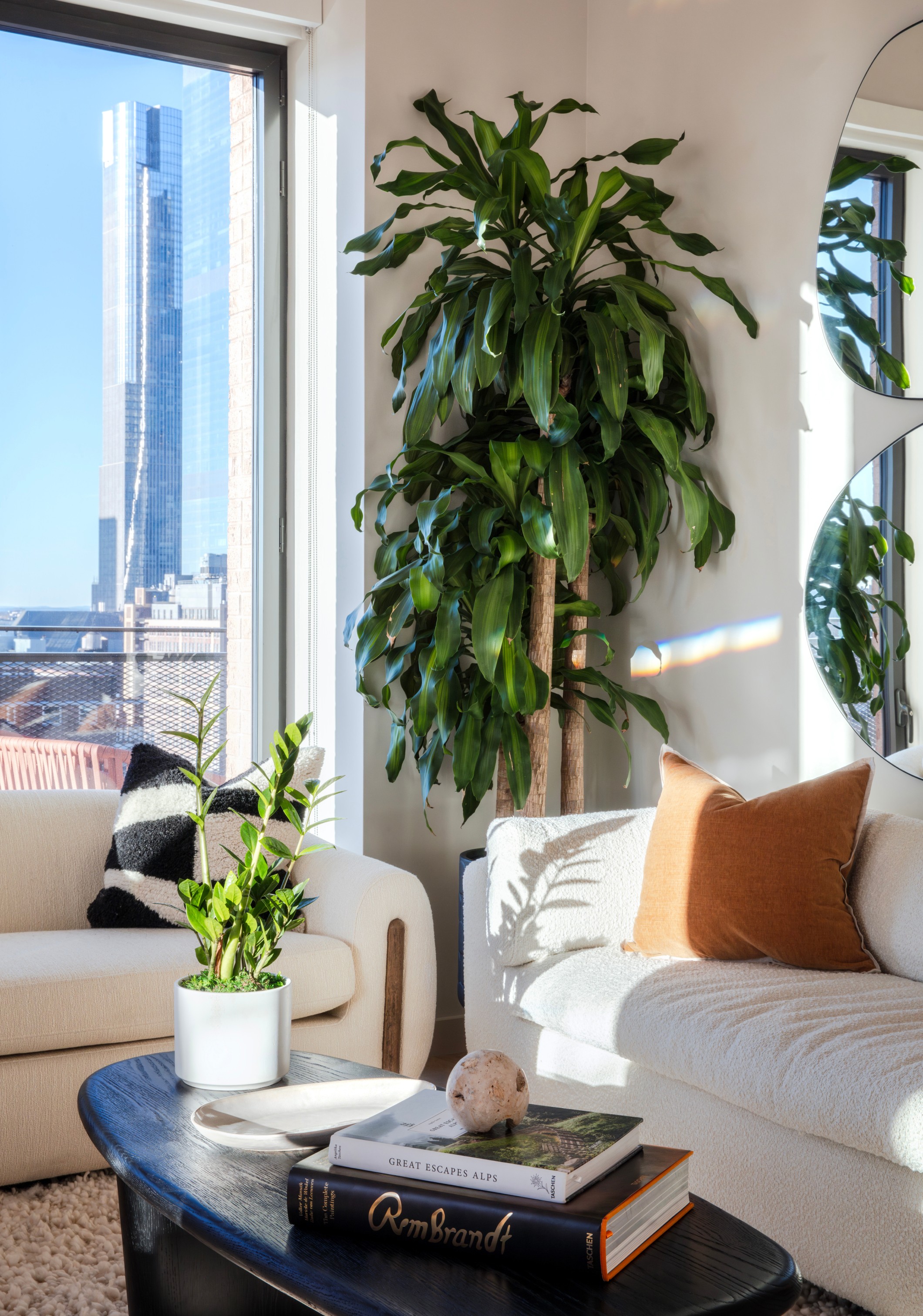 Listing photo 1 of 4