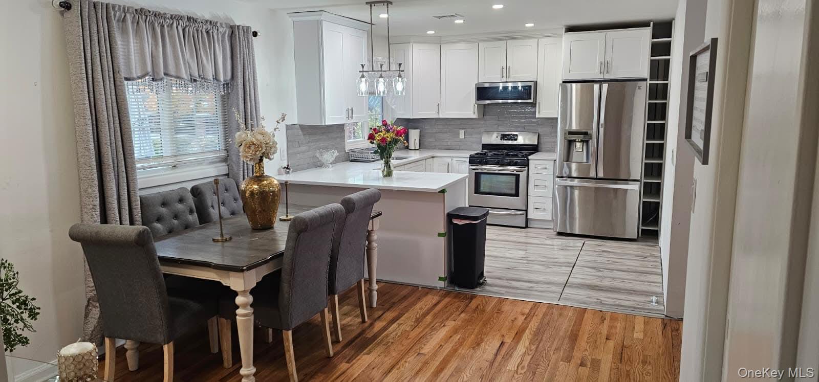 Listing photo 1 of 5