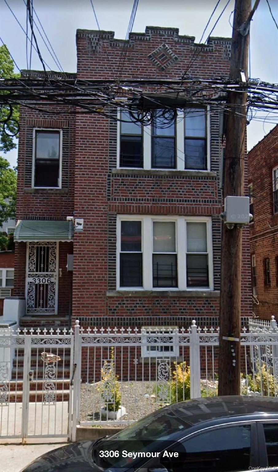 Listing photo 1 of 5