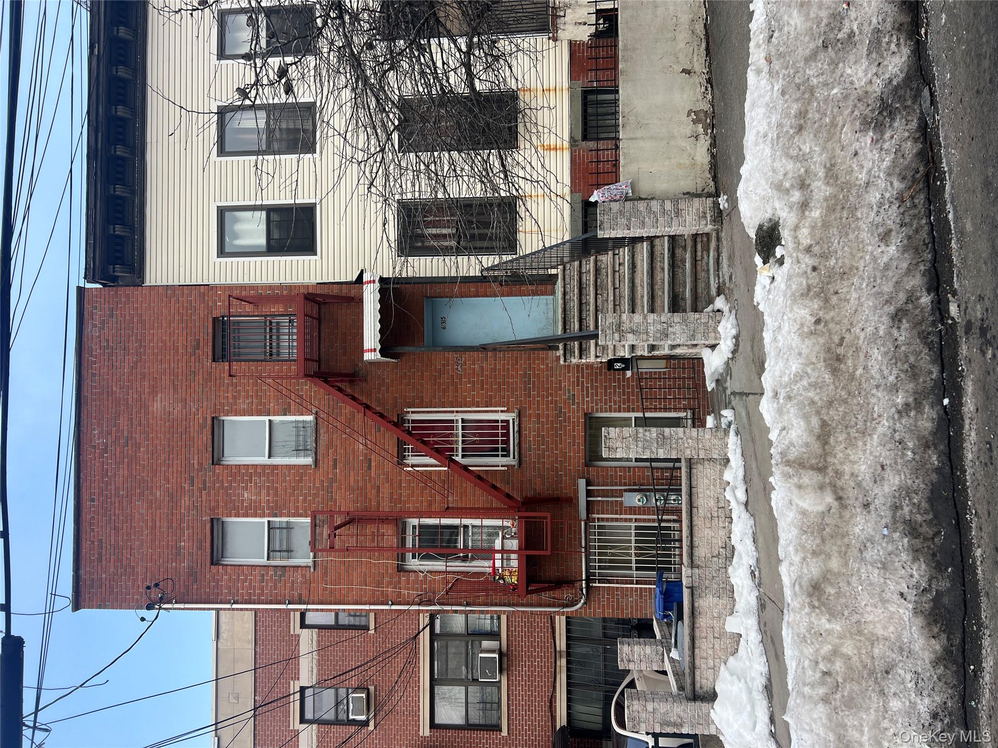 Listing photo 1 of 5