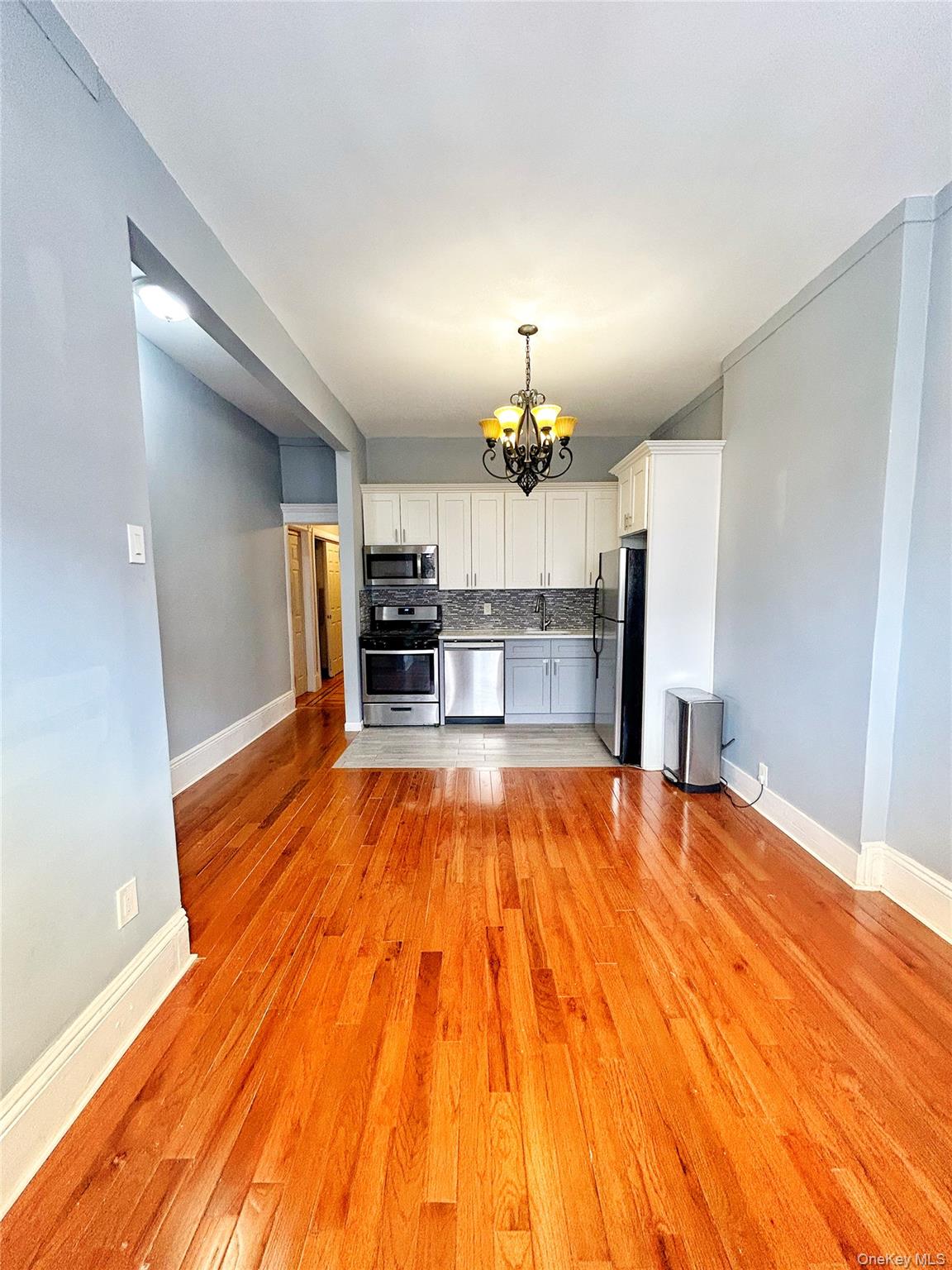 Listing photo 1 of 5