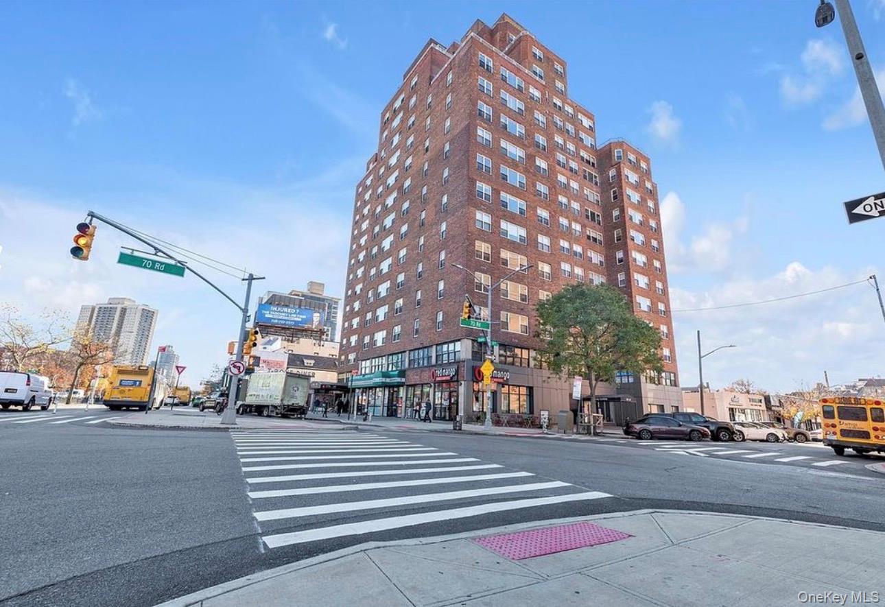 Listing photo 1 of 5