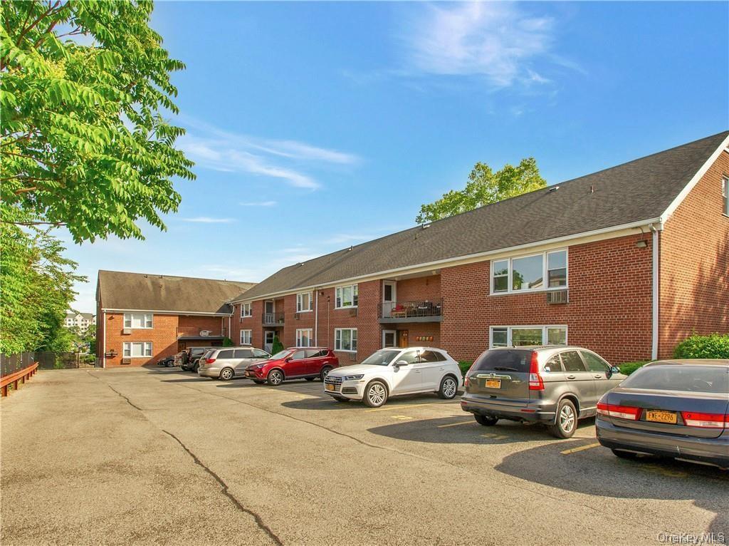 Listing photo 1 of 5