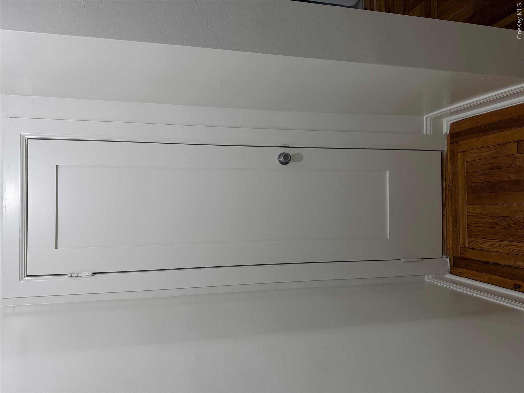 Listing photo 1 of 5
