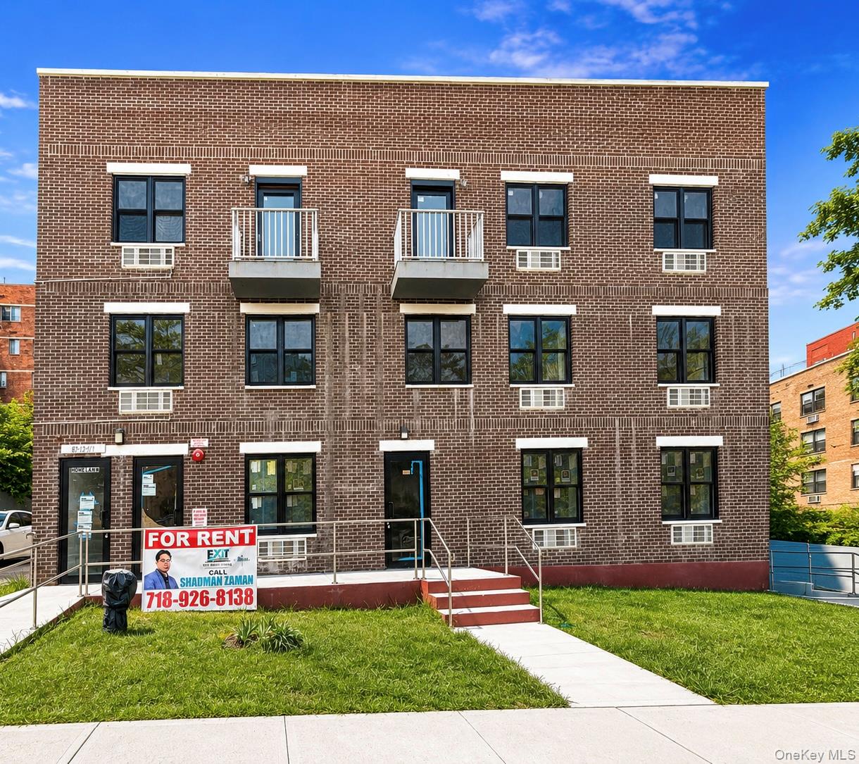 Listing photo 1 of 5