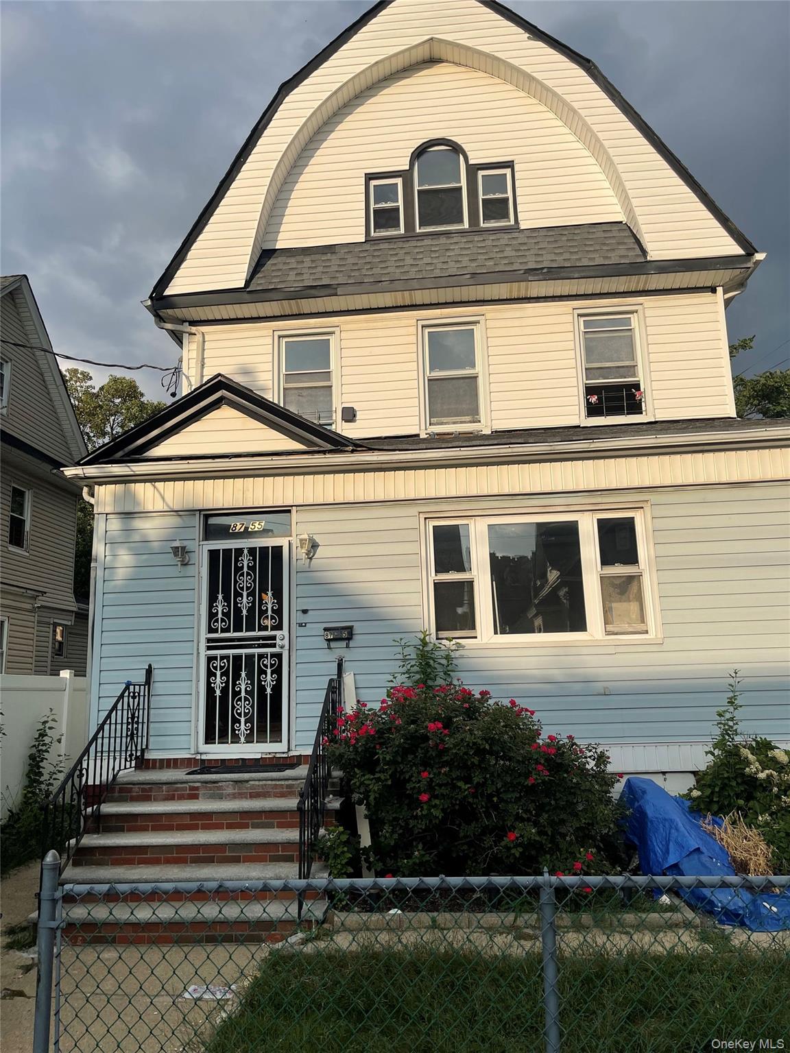Listing photo 1 of 5