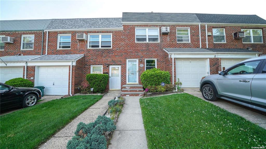 Listing photo 1 of 5