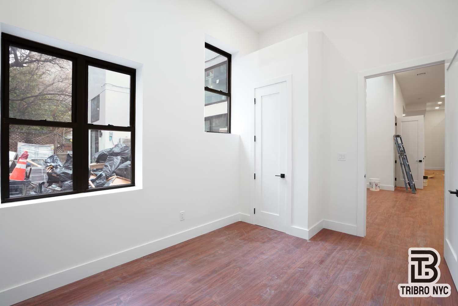 Listing photo 1 of 5