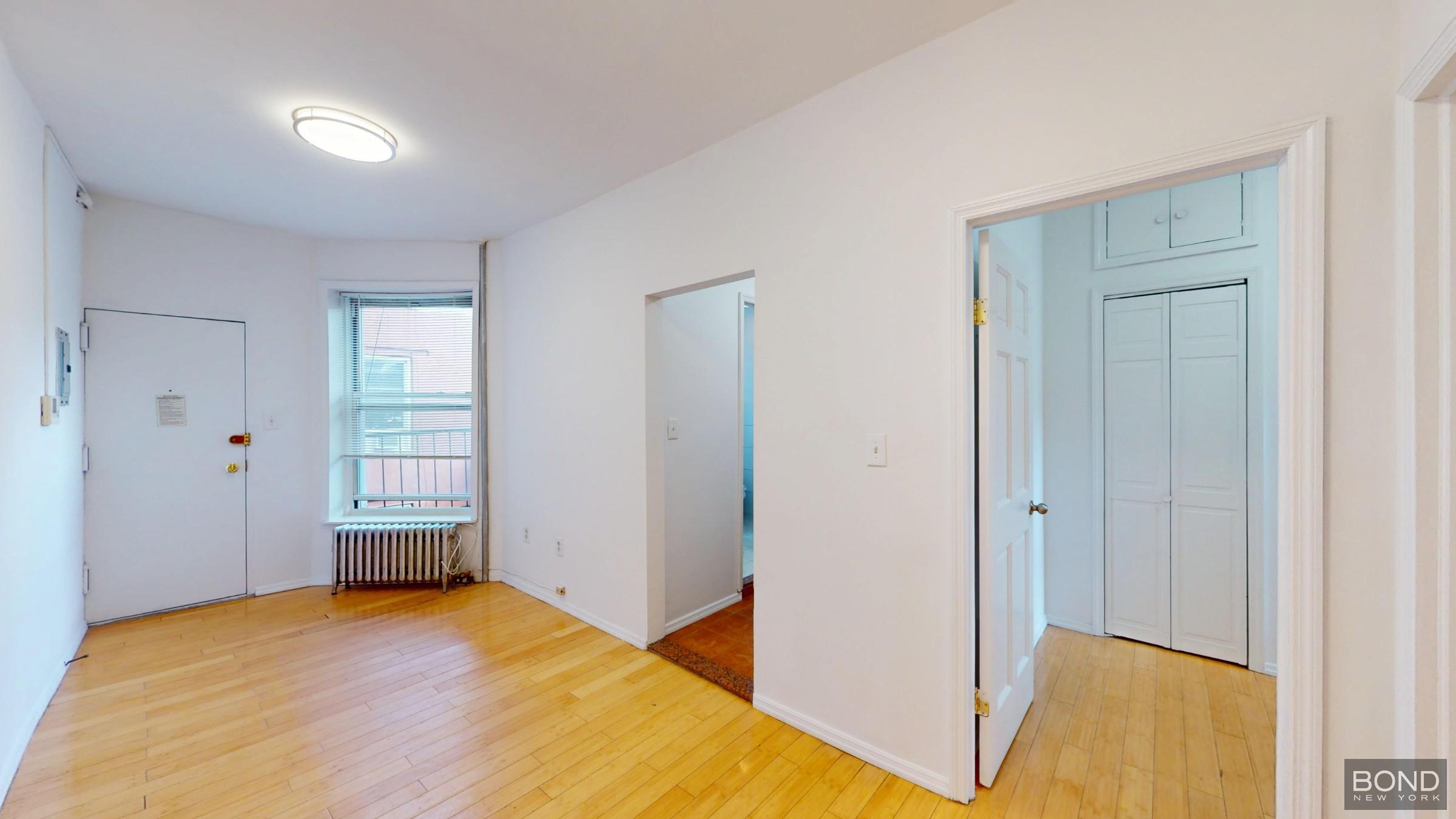 Listing photo 1 of 5