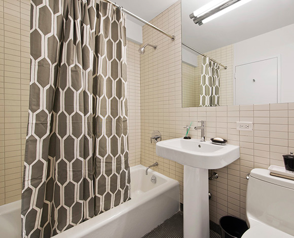 Listing photo 1 of 4