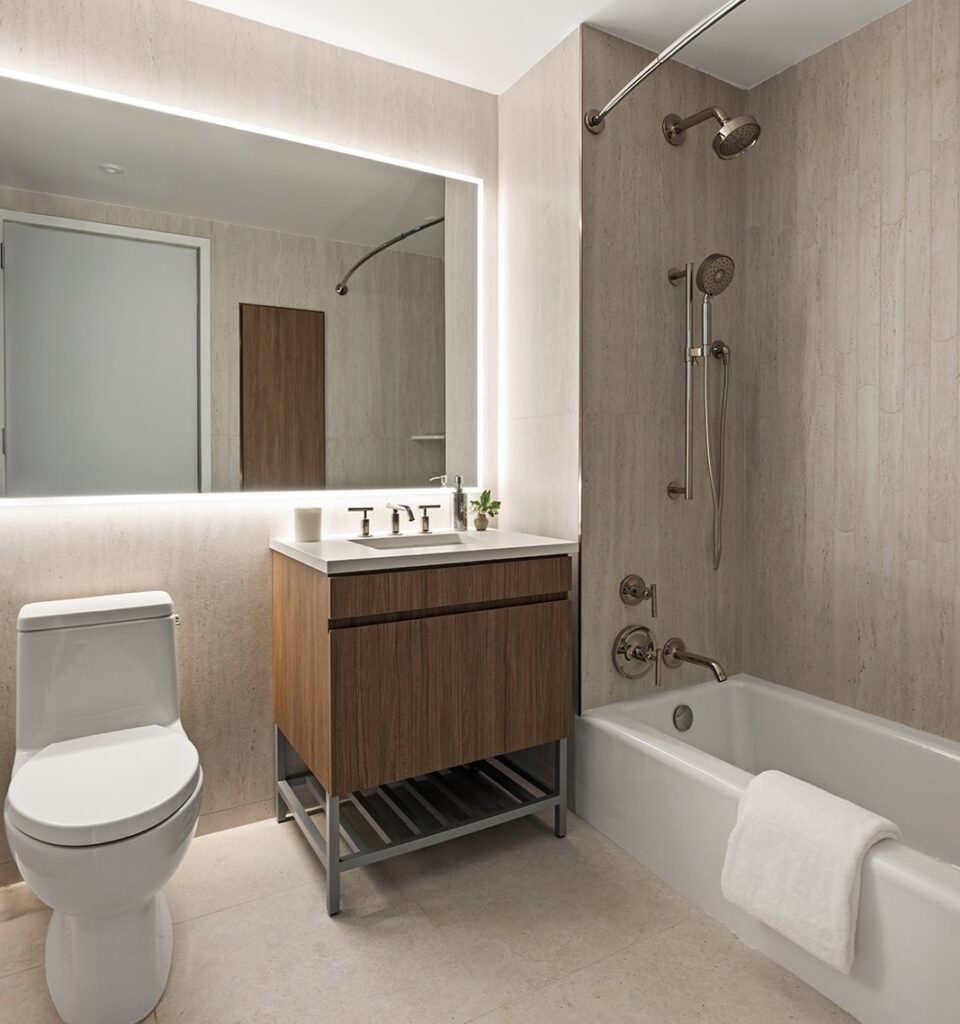 Listing photo 1 of 3