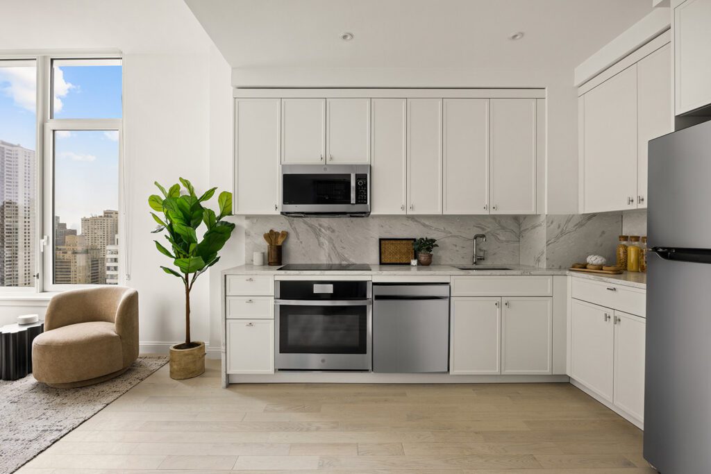 Listing photo 1 of 2