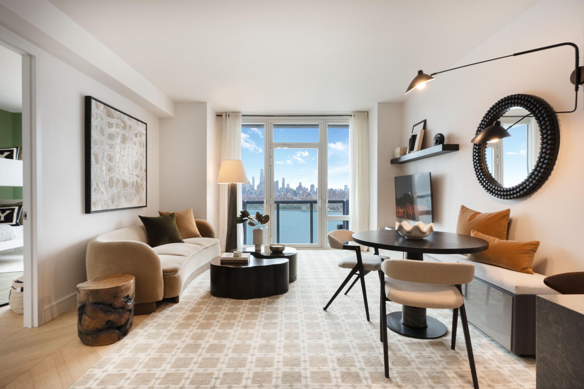 Listing photo 1 of 11