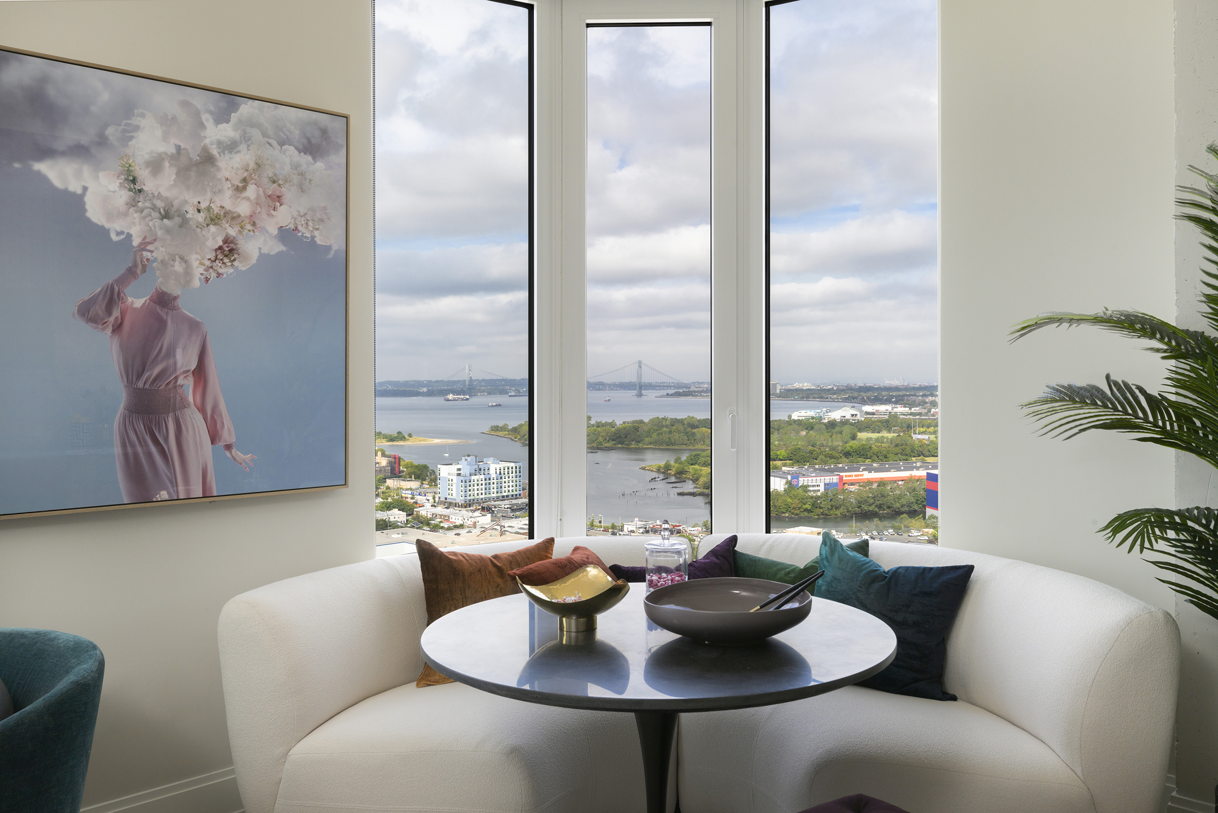 Listing photo 1 of 6