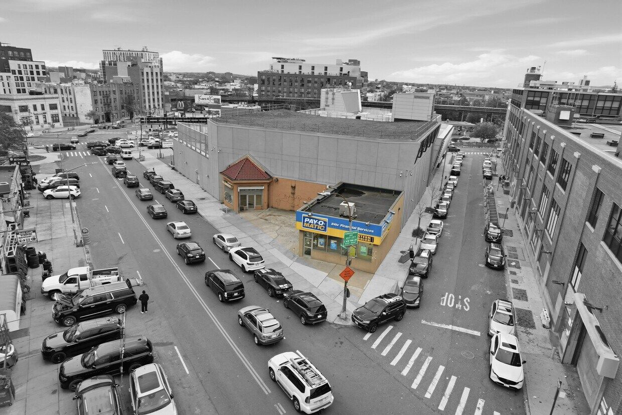 Listing photo 1 of 6