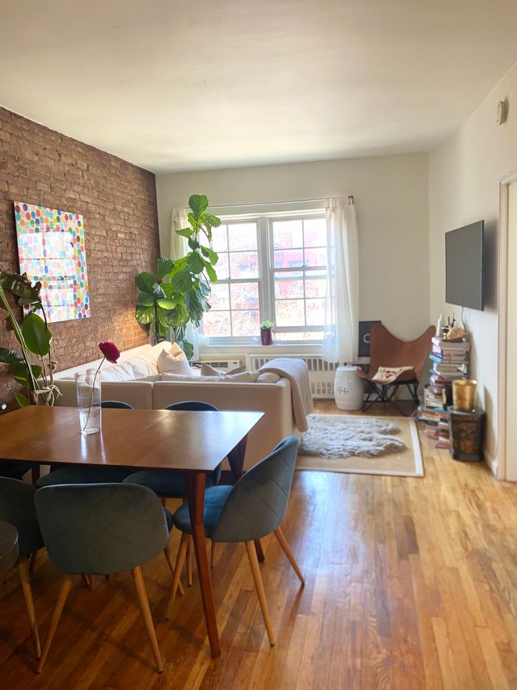 Listing photo 1 of 6