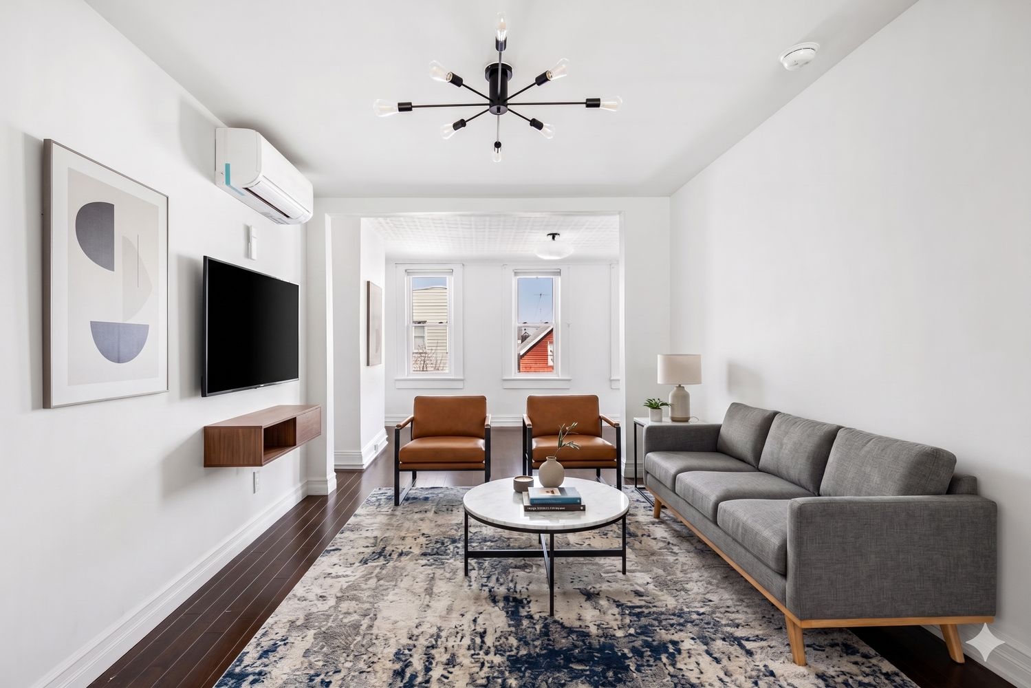 Listing photo 1 of 6