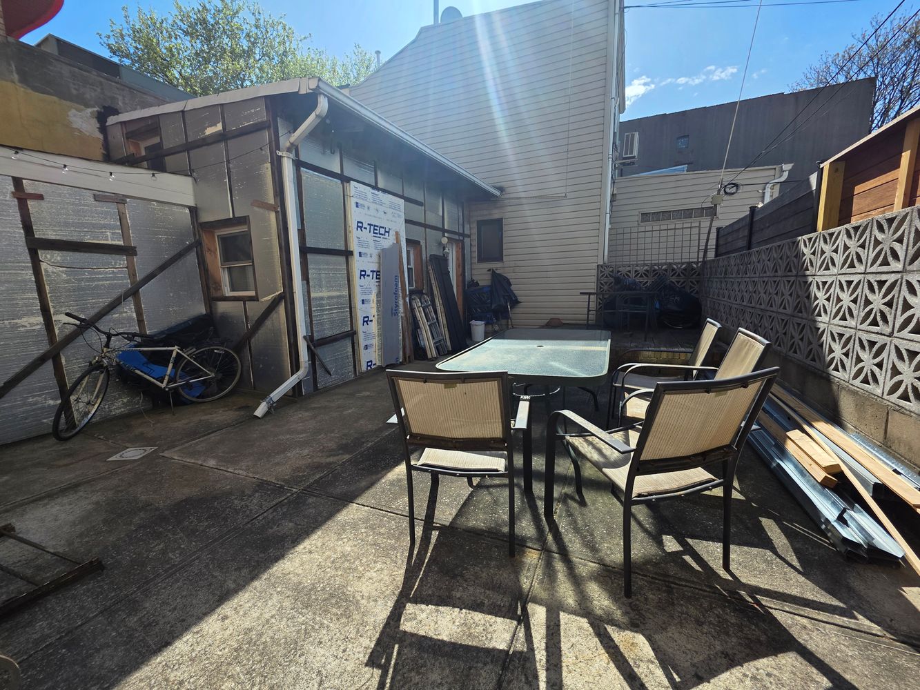 Listing photo 1 of 6