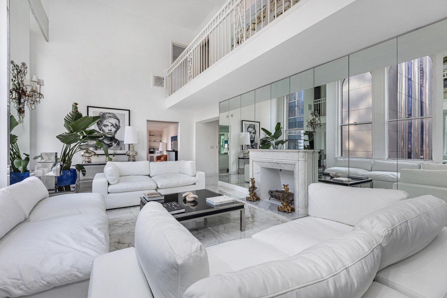 Listing photo 1 of 6