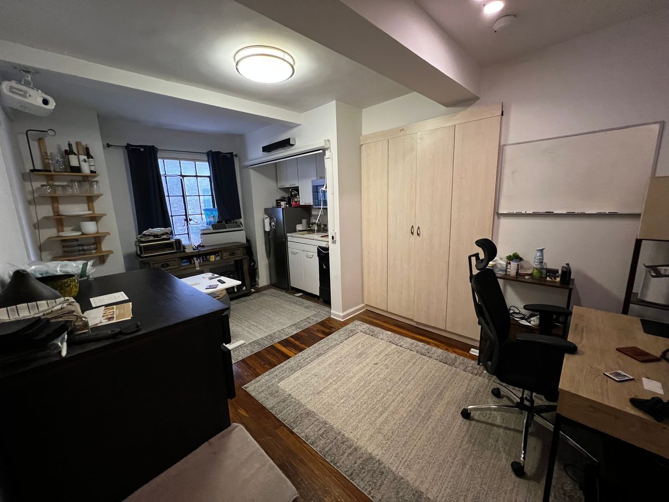 Listing photo 1 of 6