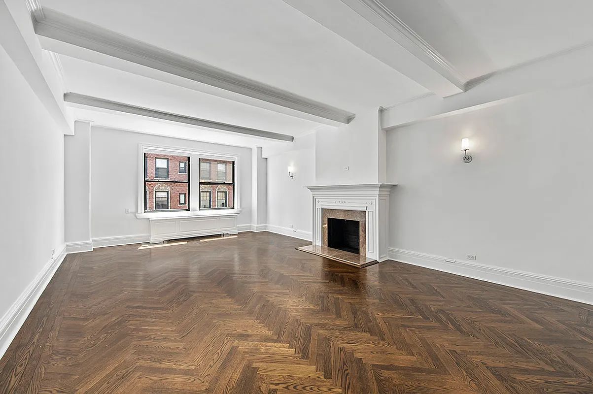 Listing photo 1 of 6