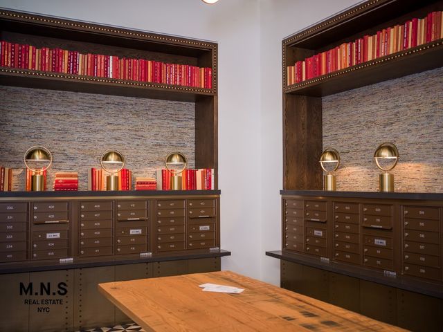 Listing photo 1 of 6