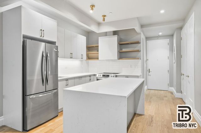 Listing photo 1 of 6