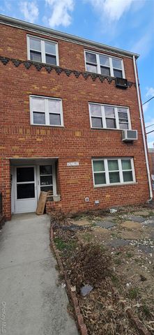 Listing photo 1 of 2