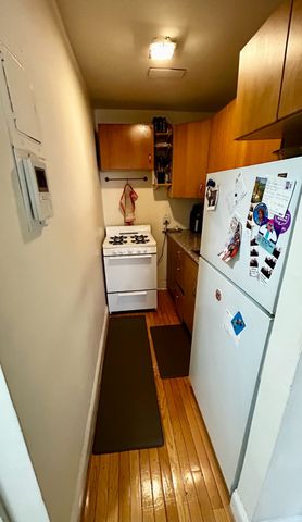 Listing photo 1 of 6