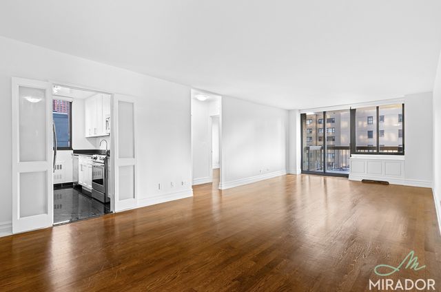 Listing photo 1 of 6