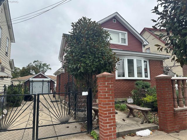 Listing photo 1 of 18