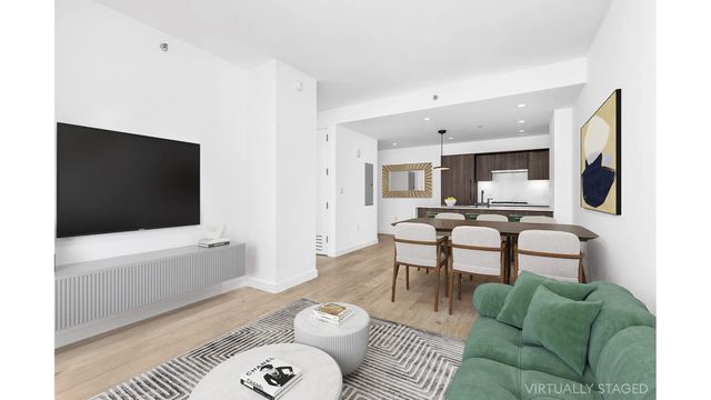 Listing photo 1 of 6