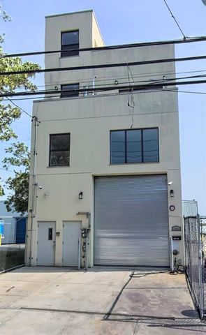 Listing photo 1 of 6