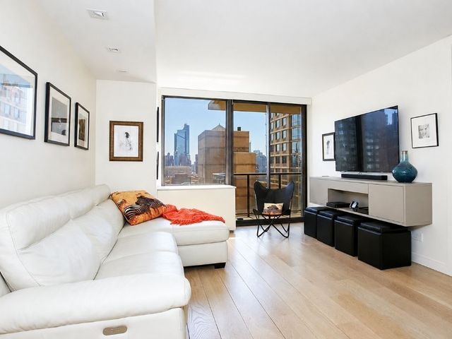 Listing photo 1 of 6