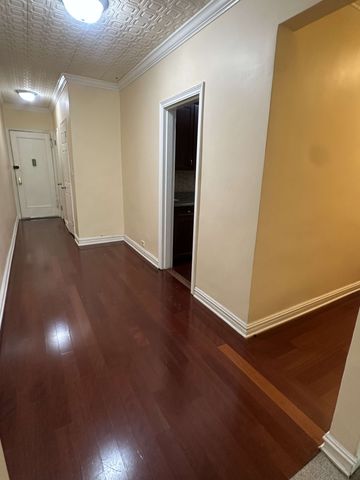 Listing photo 1 of 11