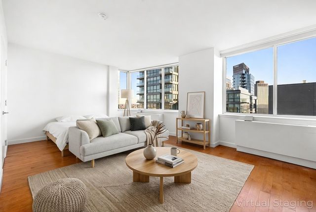 Listing photo 1 of 6