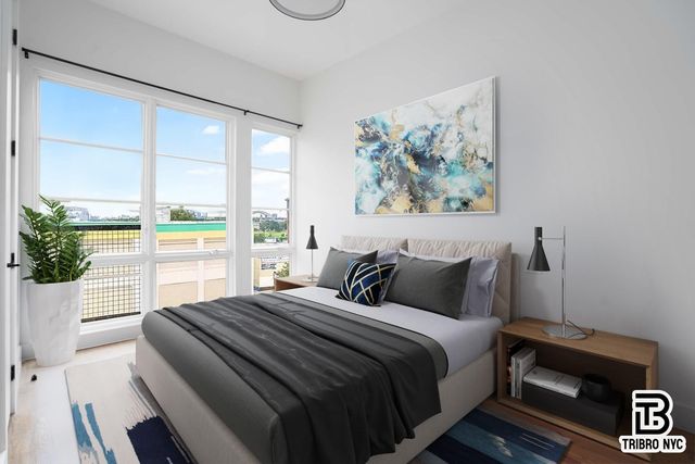 Listing photo 1 of 6